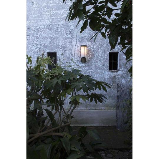 kulteri vizallo rez lampa hazfalra mediterran country rusztikus paraszthaz buborekos uveg vintage sargarez il fanale kert vilagitas fali lampak lameridiana lakberendezes nyaralo.jpg